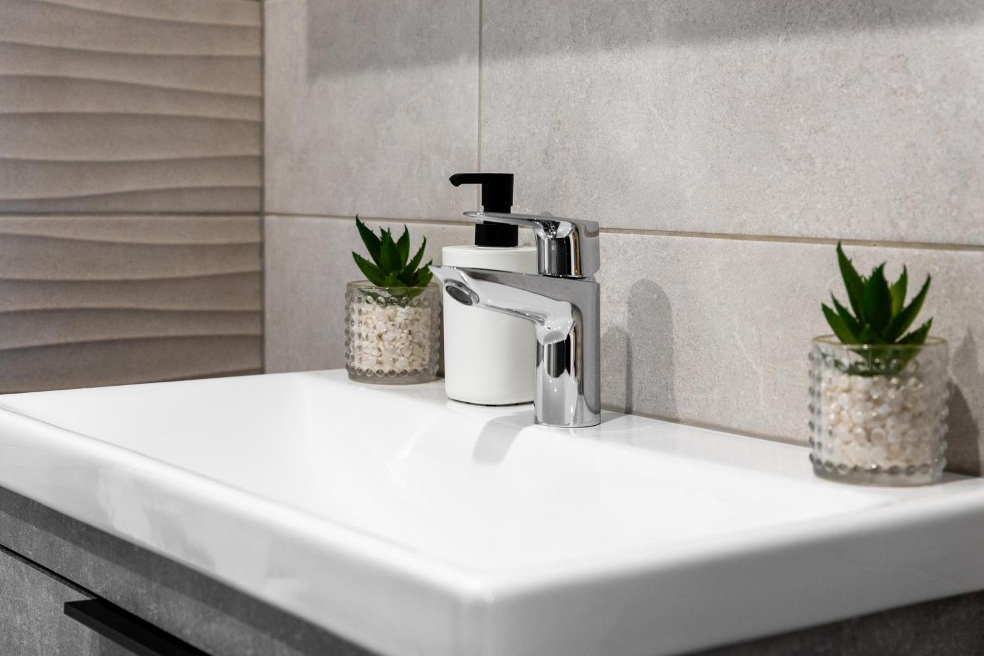 Fortune Apartments - River View, Contactless Tartu Esterno foto